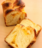チェダーカマンベールデニッシュ食パン
